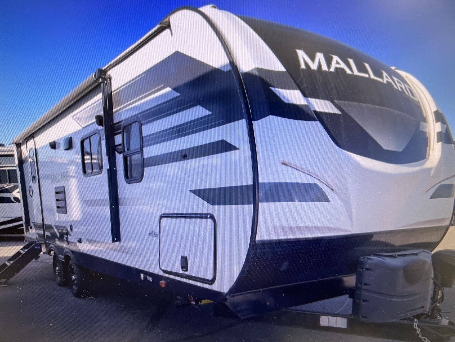 USED 2022 MALLARD IDM260