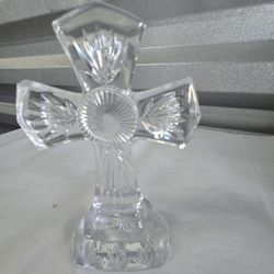 Crystal cross