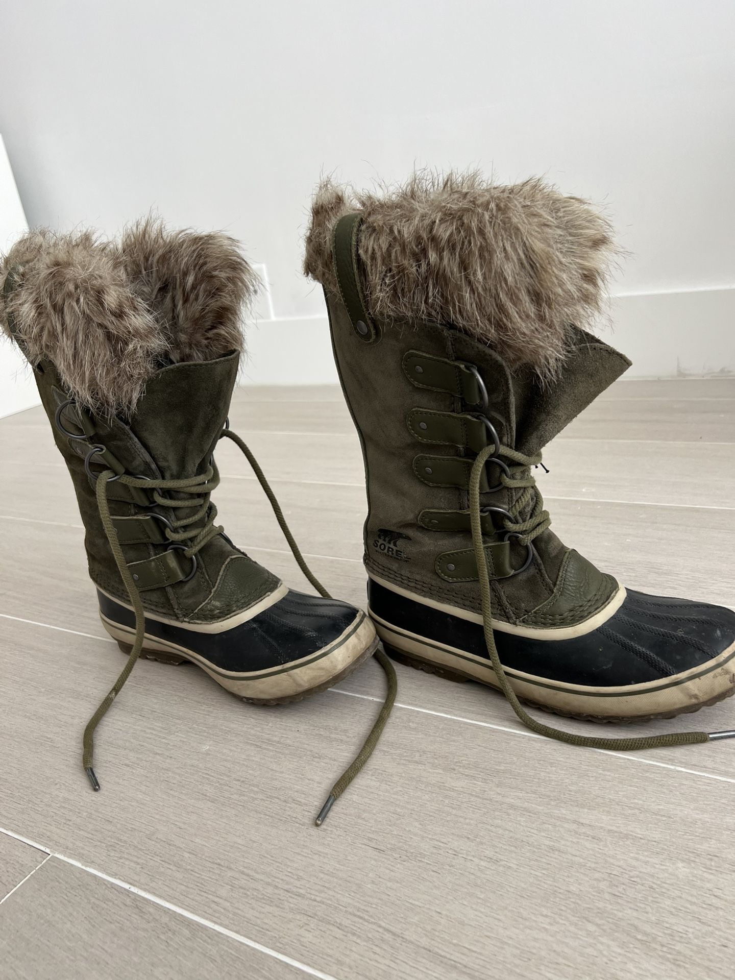SOREL Joan Of Artic Women’s Waterproof Boots