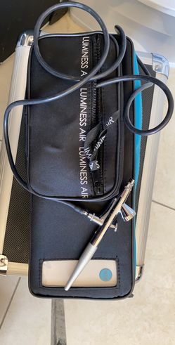 Luminess Air hands free makeup airbrush system