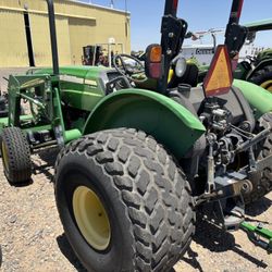 5225 John Deere Tractor