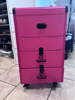 Makeup case