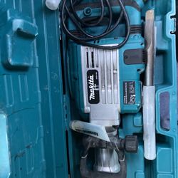 Makita Demolition Hammer JH555
