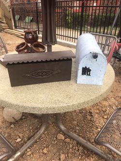 Mail box