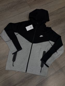 Nike tech fleece grey with black