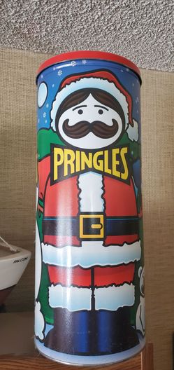 Pringles can 2000, 16", perfect condition