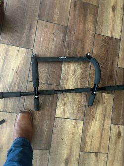Pull up bar