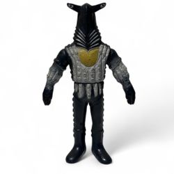 Vintage 1983 Bandai Ultra Monster Series 28 Alien Pegassa Seijin Figure