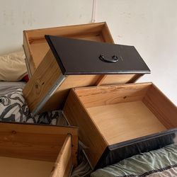 Queen size bed with Draw & mirror