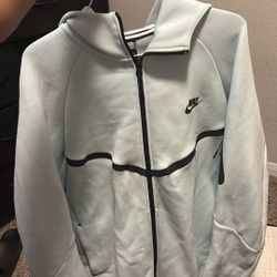 nike tech FOR THE LOWWWWWW!!!!