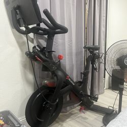 Peloton Bike