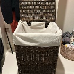 Free Clothes Hamper- Must Pick Up