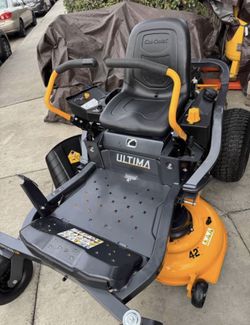 Cub Cadet Ultima ZT1 42 in. 547 cc IntelliPower Engine Dual Hydrostatic Drive Gas Zero Turn Riding