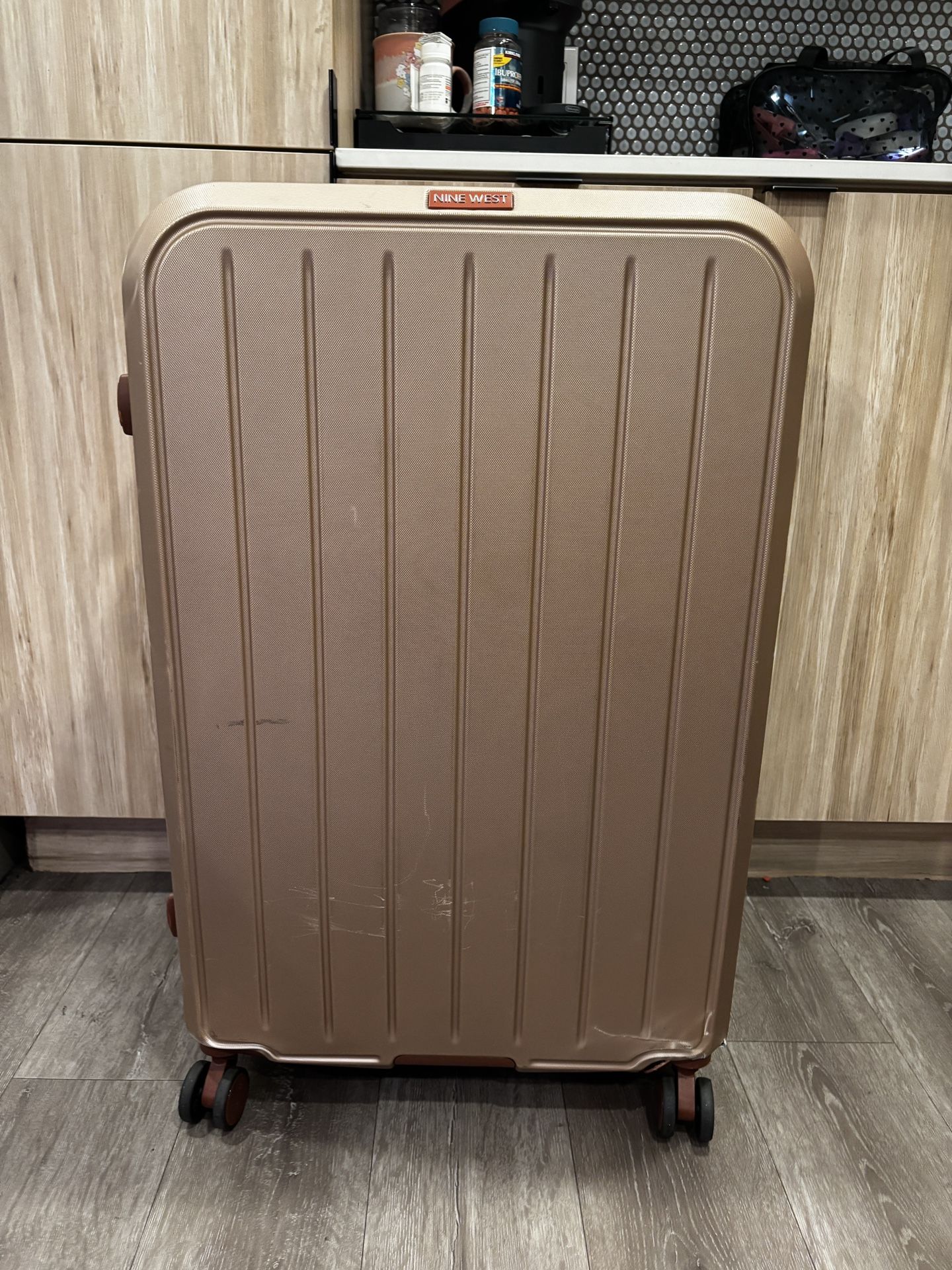 Nine West Hard-Shell Luggage – Large Checked Size