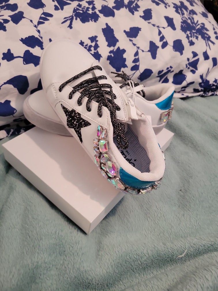 Lola And the Boys Size 6.5 New Never Worn