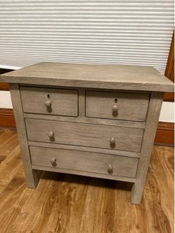 Farmhouse 4-Drawer Nightstand (28.5")