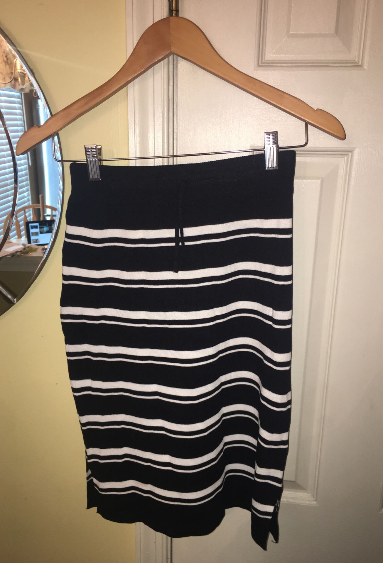 black and white stripe set womens M