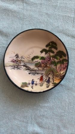 Vintage Japanese porcelain dish