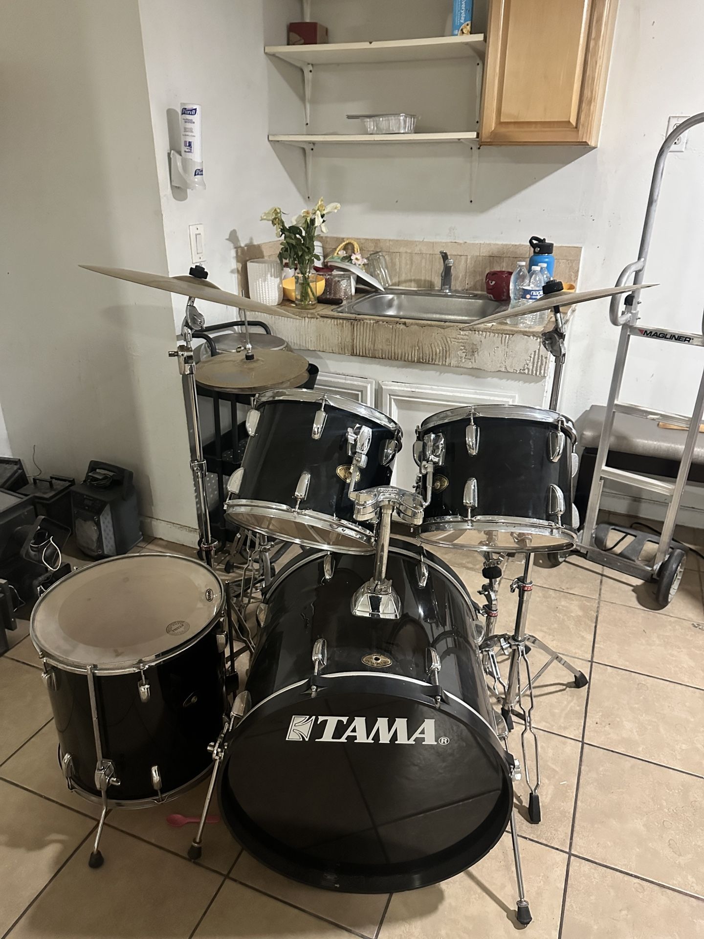 Tama Drum Set (Black)