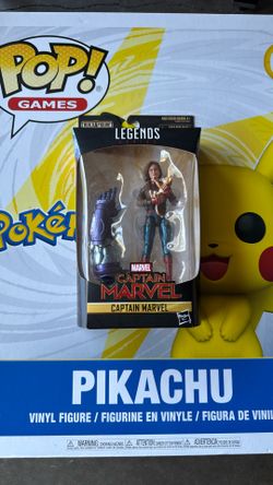 Captain Marvel (Build A Figure - Kree Sentry) 2018