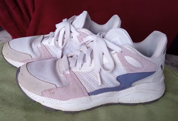 Women's Adidas Size 7.5
