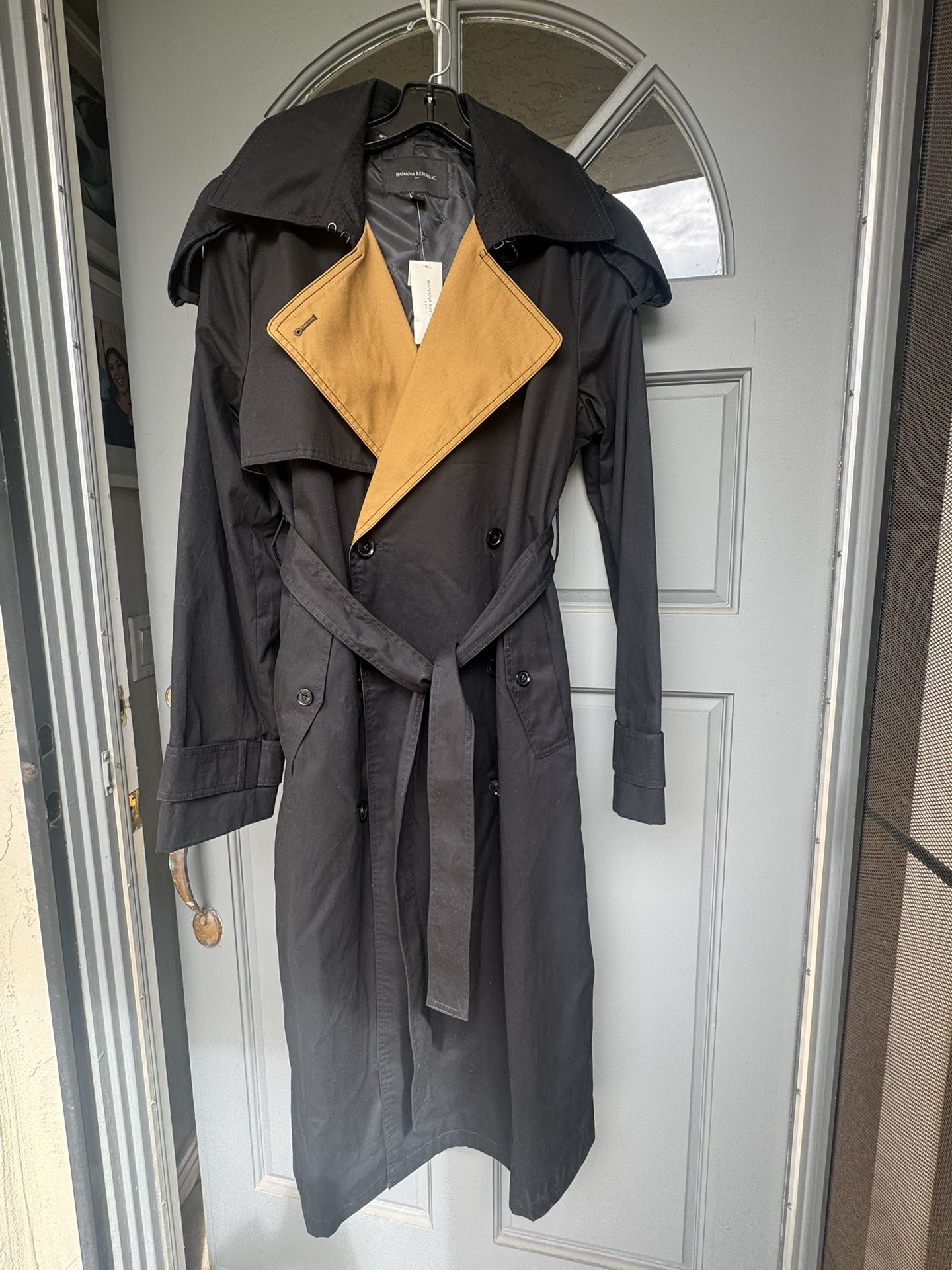 Banana Republic Women’s Trench coat