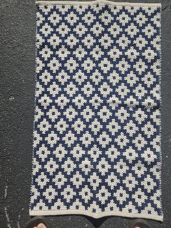 Dash & Albert Handwoven Doormat/Rug. 2 Feet X 3 Feet