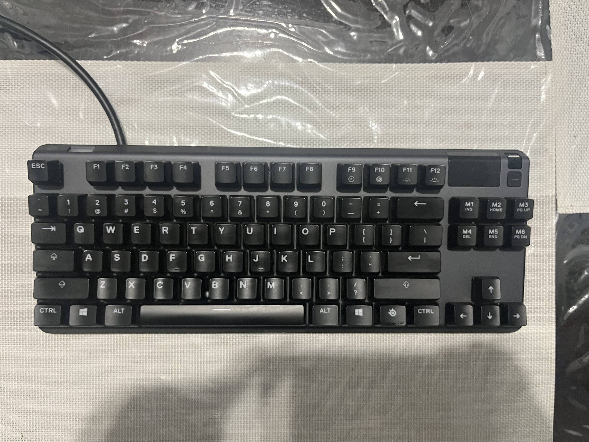 Apex 7 TKL Gaming Keyboard With Customizable display