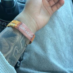 Coachella 2x  W1 SUNDAY WRISTBAND