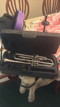 Trumpet with stand