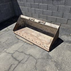 Skid steer bucket for bobcat 