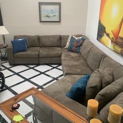 Lovely, brown sectional microfiber couch