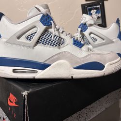 Air Jordan 4 Retro