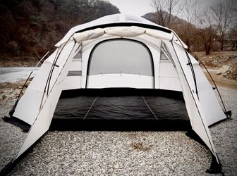 Camping Tent - Sleeps 6-8 People