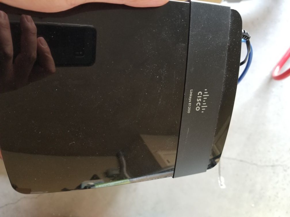 Cisco Linksys E1200 router
