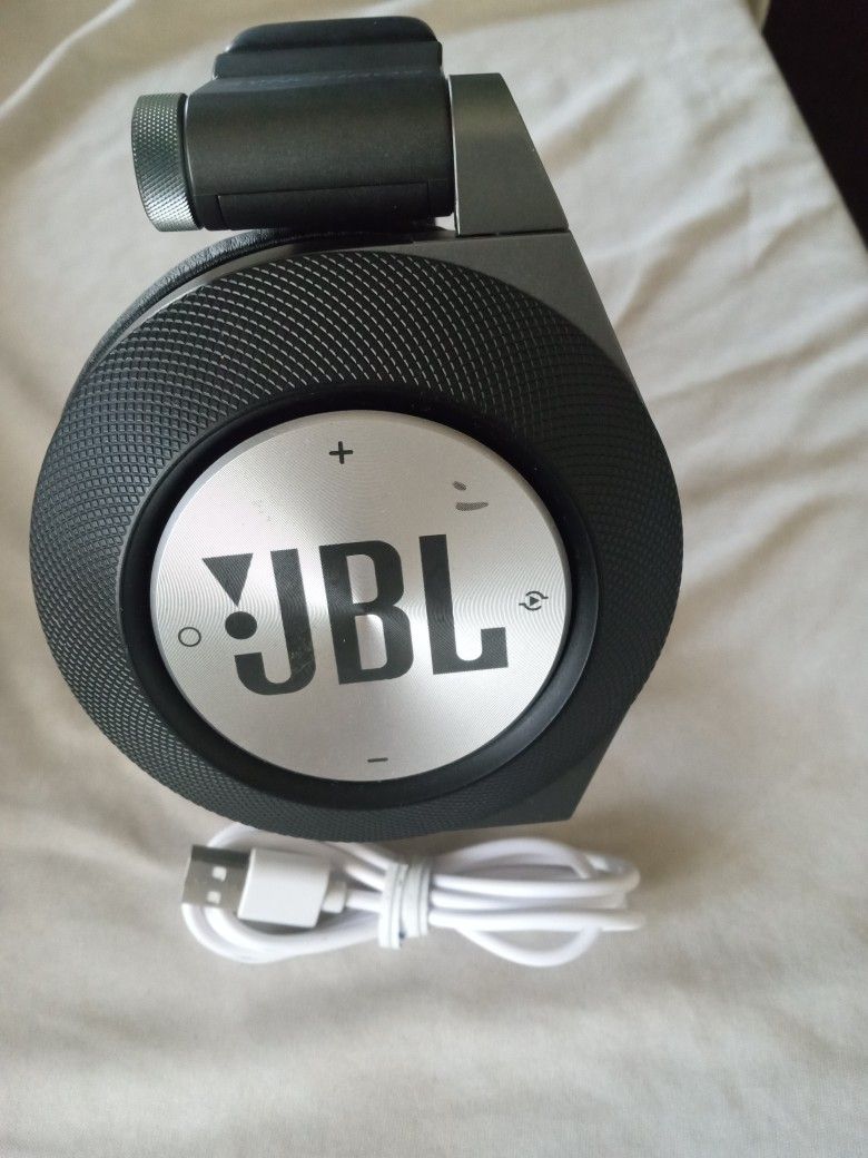 JBL HEADPHONES WIRELESS BLUETOOTH NOISE CANCELLING STEREOS