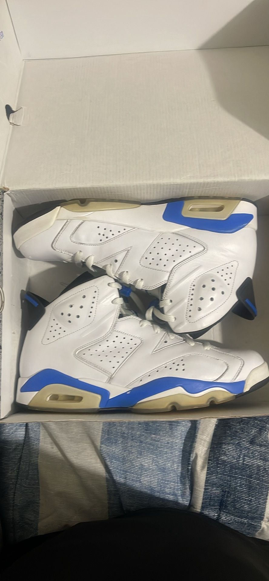 Jordan 6’s Men’s Sz12