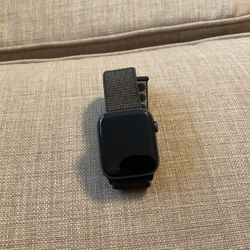 Apple Watch 44 mm GPS+Cellular