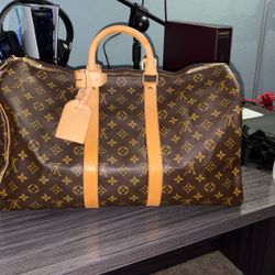 Louis Vuitton monogram Padpell
