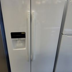 Like New Amana 36" Wide White Side By Side Refrigerator 