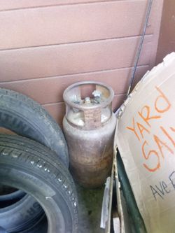 12 gallon forklift/?? Propane tank
