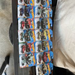 Hot Wheels Land Rover 13 Pieces 