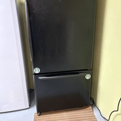 Refrigerator Black.