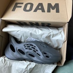 adidas Yeezy Foam RNR Carbon Men's Slip-On Shoes, Size 12