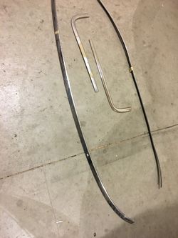 Oem rear window trim 1967,68 camaro