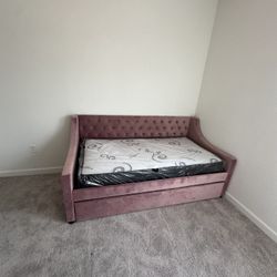 Pink Velvet Twin Daybed With Trundle