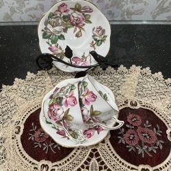 2 VTG Rosina Fine Bone China Tea Cup And Saucer Pink & White Azaleas Gold Trim