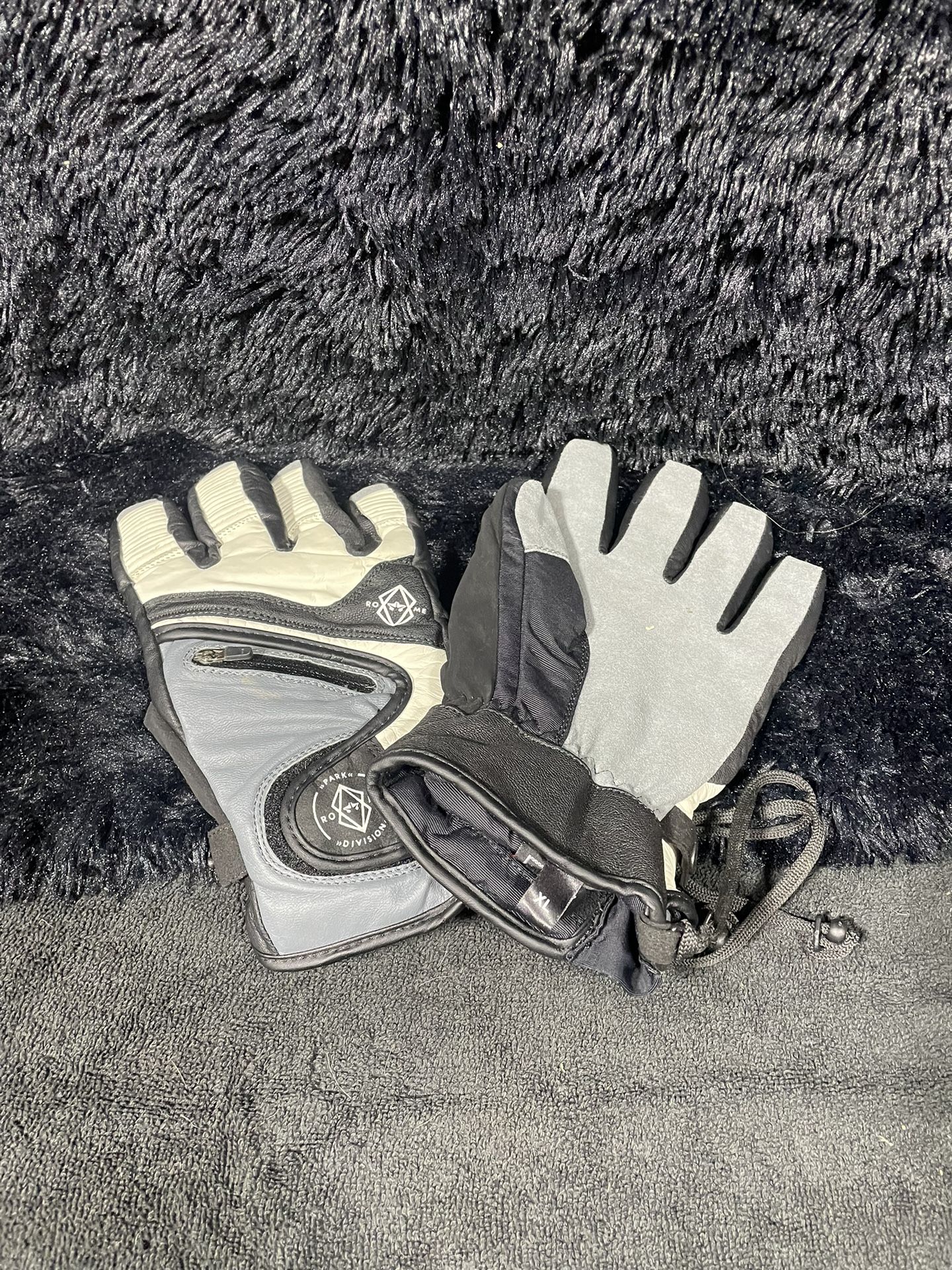 New Rome Gloves Men's XL