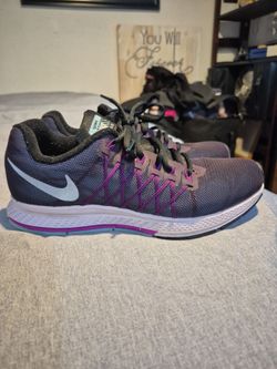 Nike Zoom Pegasus 32 size women's 7.5