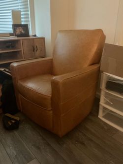 Full Leather Swivel Rocking Chair – Excellent Condition